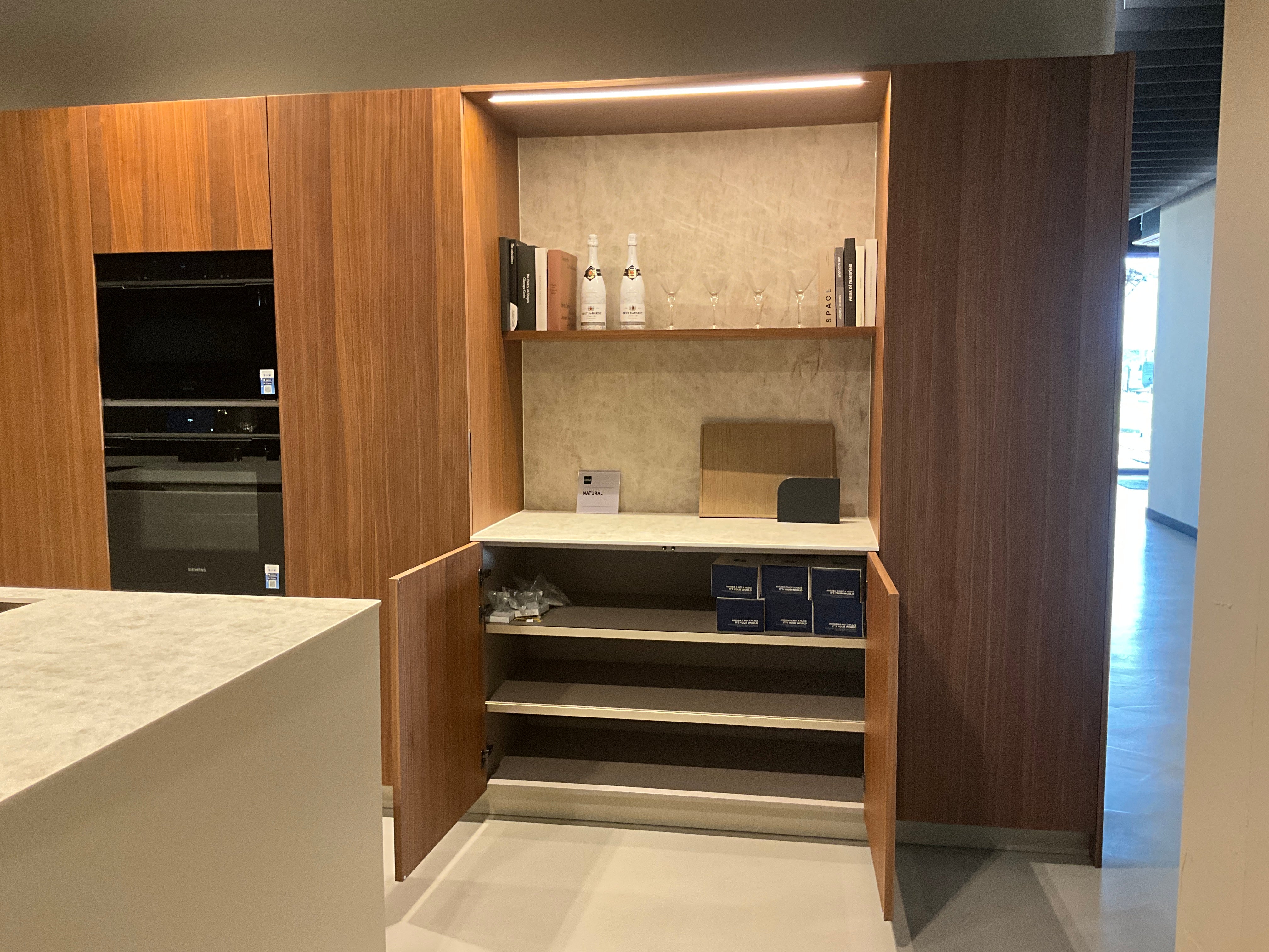 02448 - Eiken fineer eilandkeuken