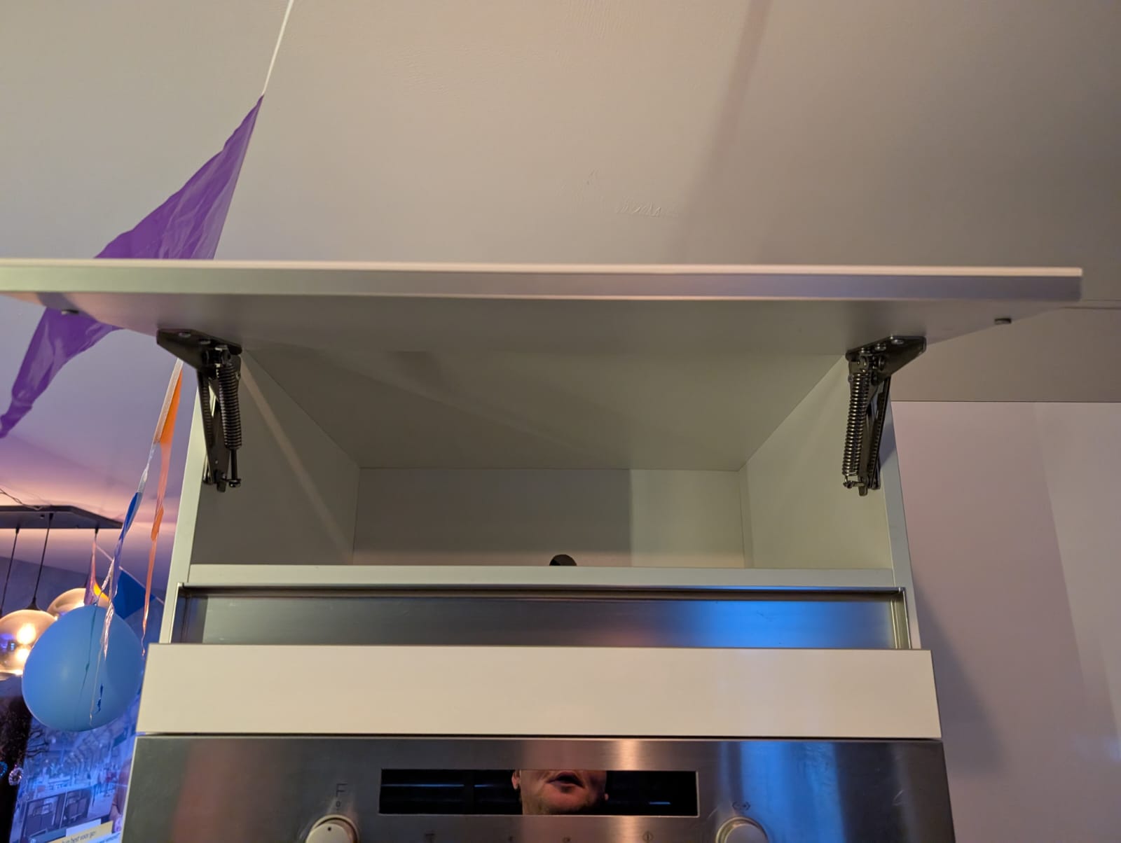 03120 - Moderne witte hoekkeuken