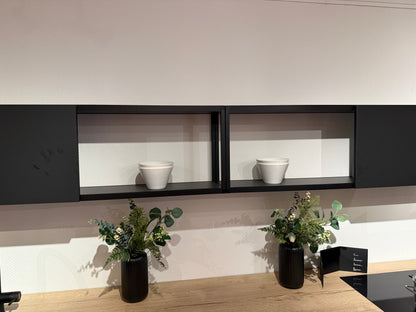 04037 - Moderne keuken met kastenwand