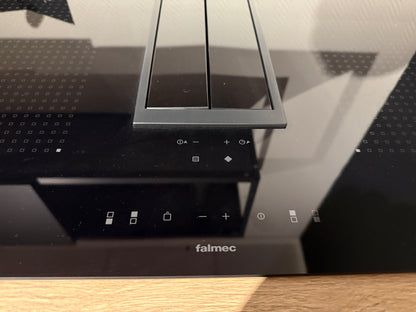 04037 - Moderne keuken met kastenwand