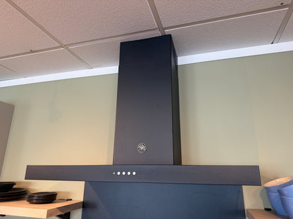 04053 - Impuls showroomkeuken met houten eiland