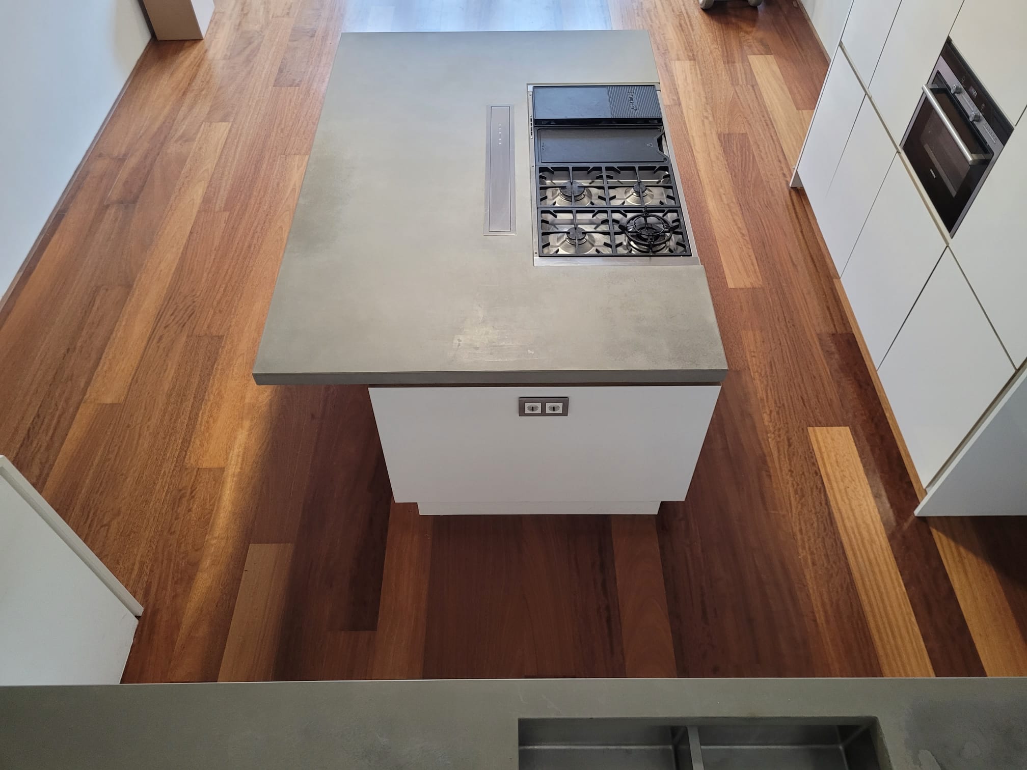 03625 - Witte eilandkeuken