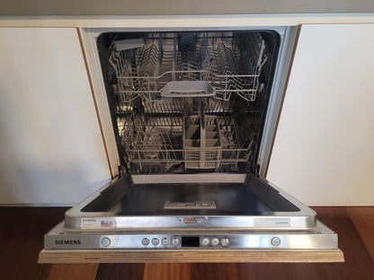 03625 - Witte eilandkeuken