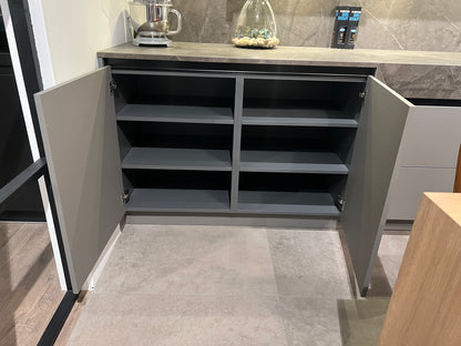 03751 - Moderne eilandkeuken met tafel