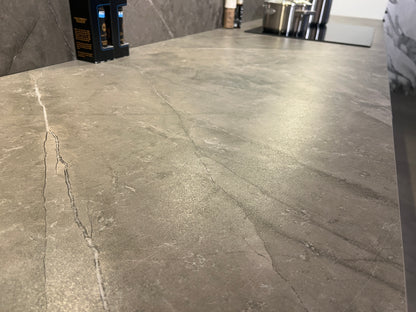 03751 - Moderne eilandkeuken met tafel