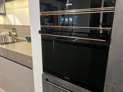 03751 - Moderne eilandkeuken met tafel
