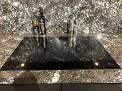 03753 - Exclusieve eilandkeuken met Miele apparatuur
