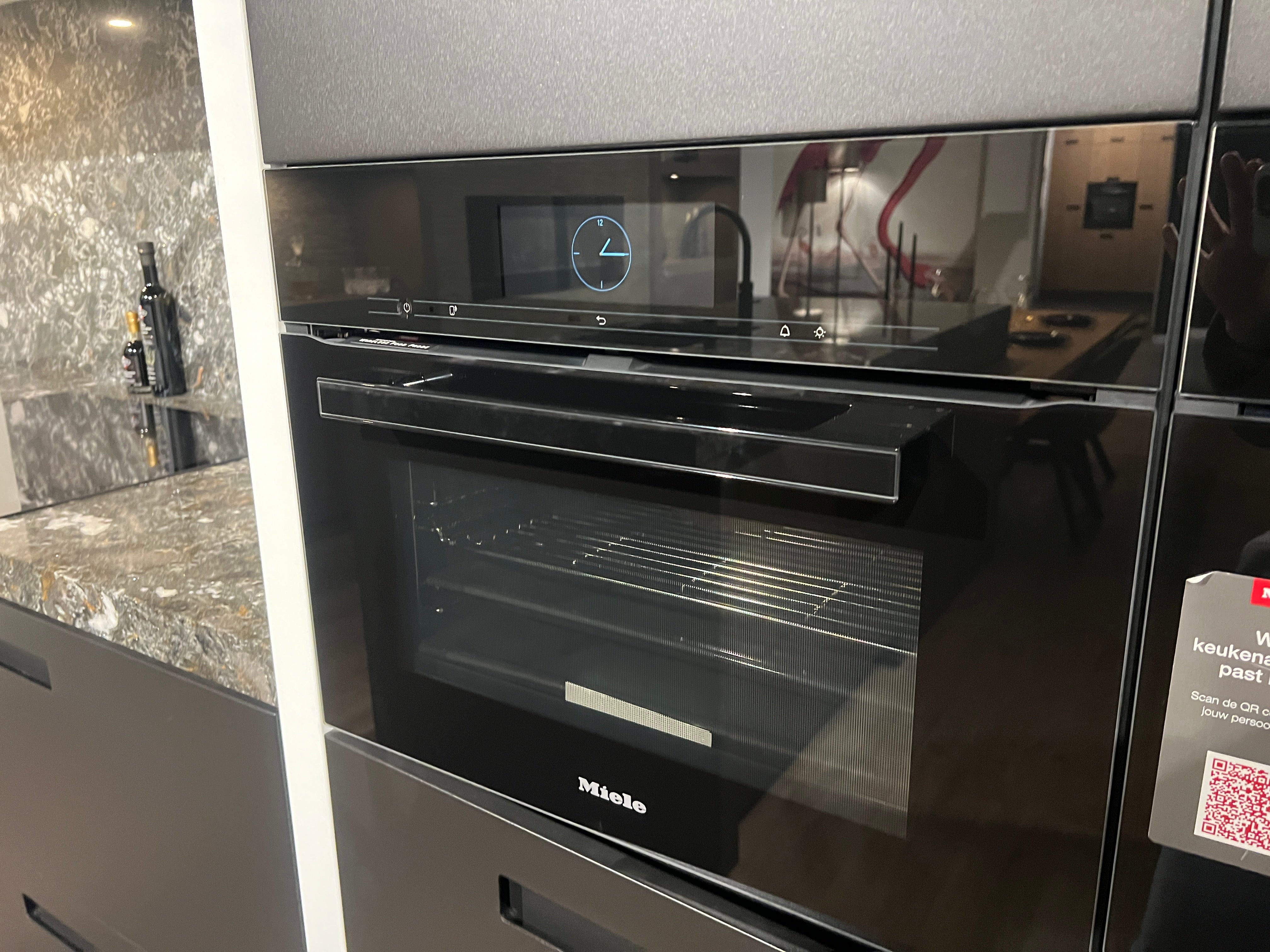 03753 - Exclusieve eilandkeuken met Miele apparatuur