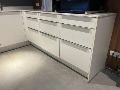 03755 - Witte pantry