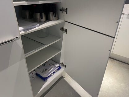 03755 - Witte pantry