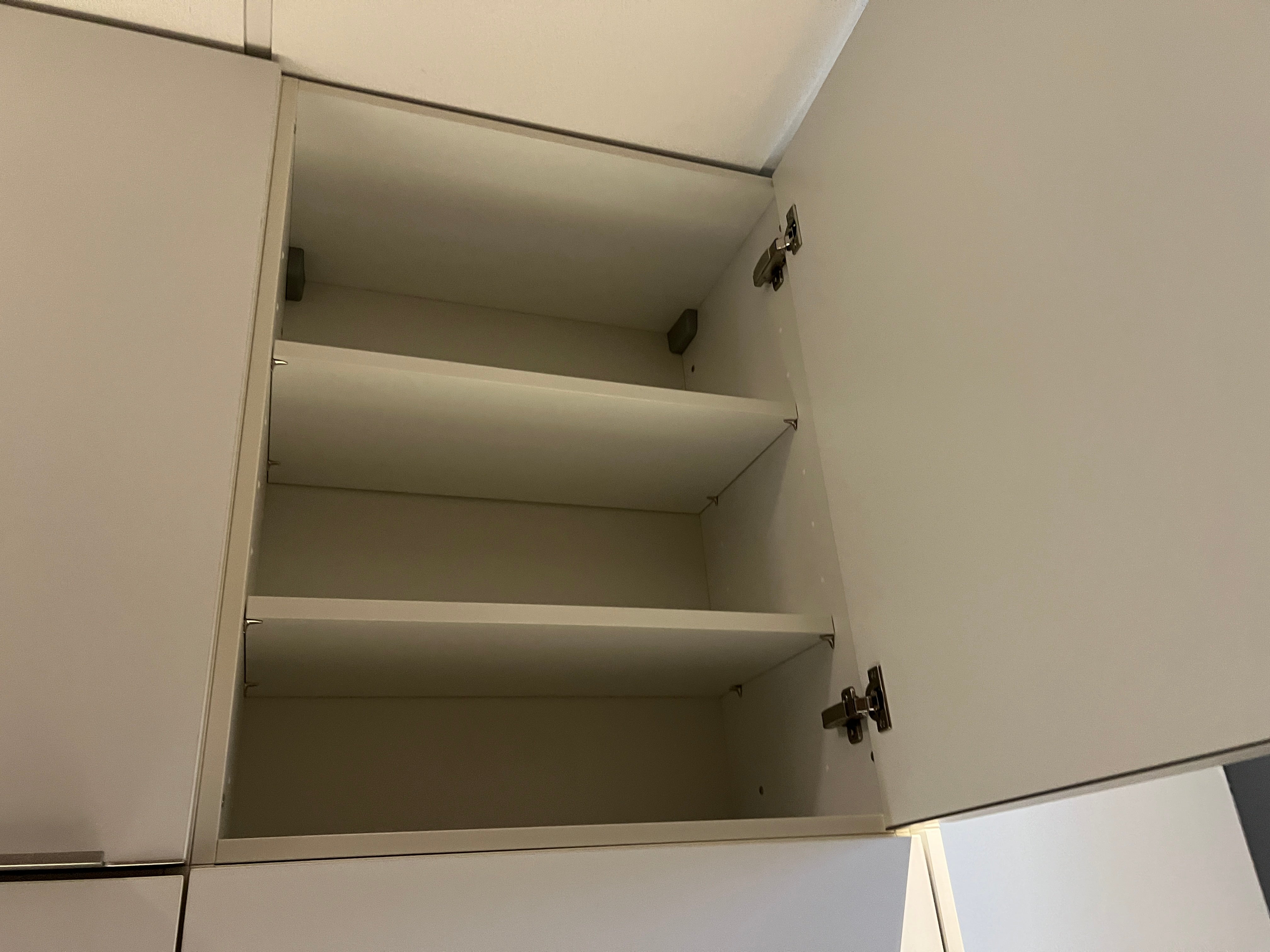 03755 - Witte pantry