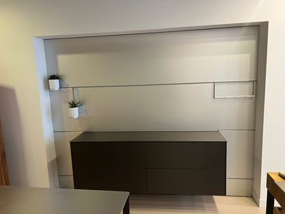 03903 - Zwart dressoir met achterwand