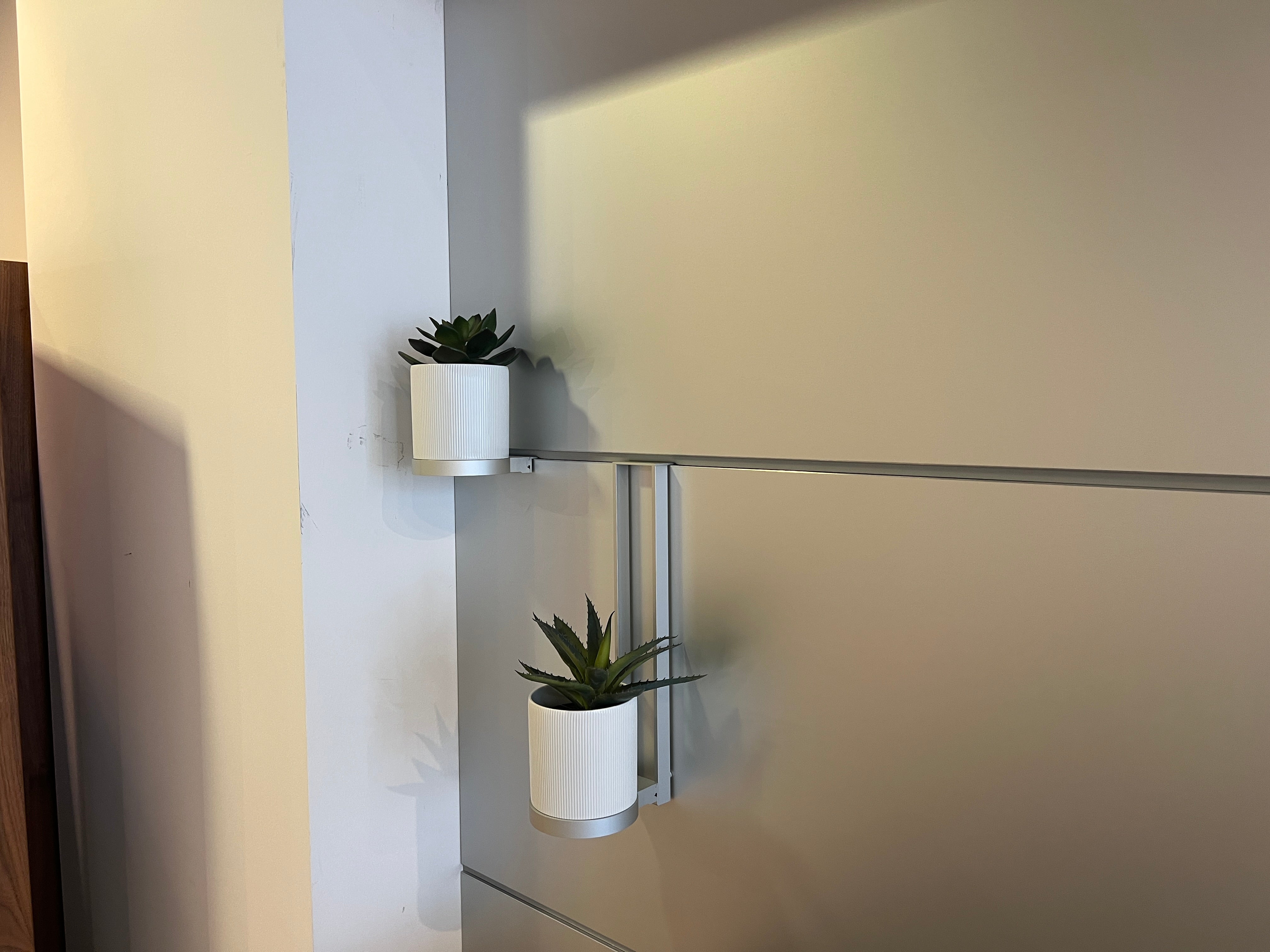 03903 - Zwart dressoir met achterwand