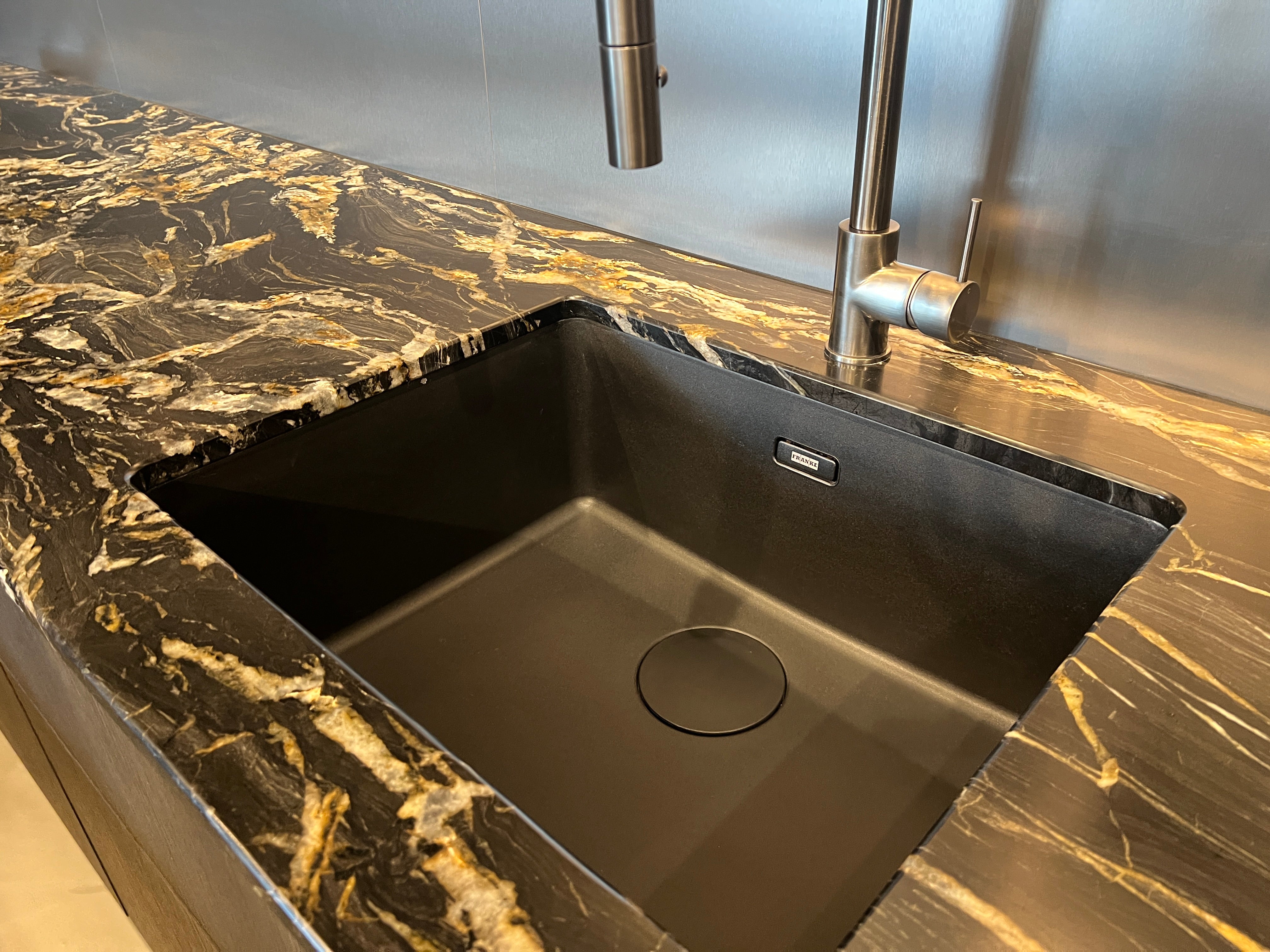 02446 - Stosa luxe eilandkeuken