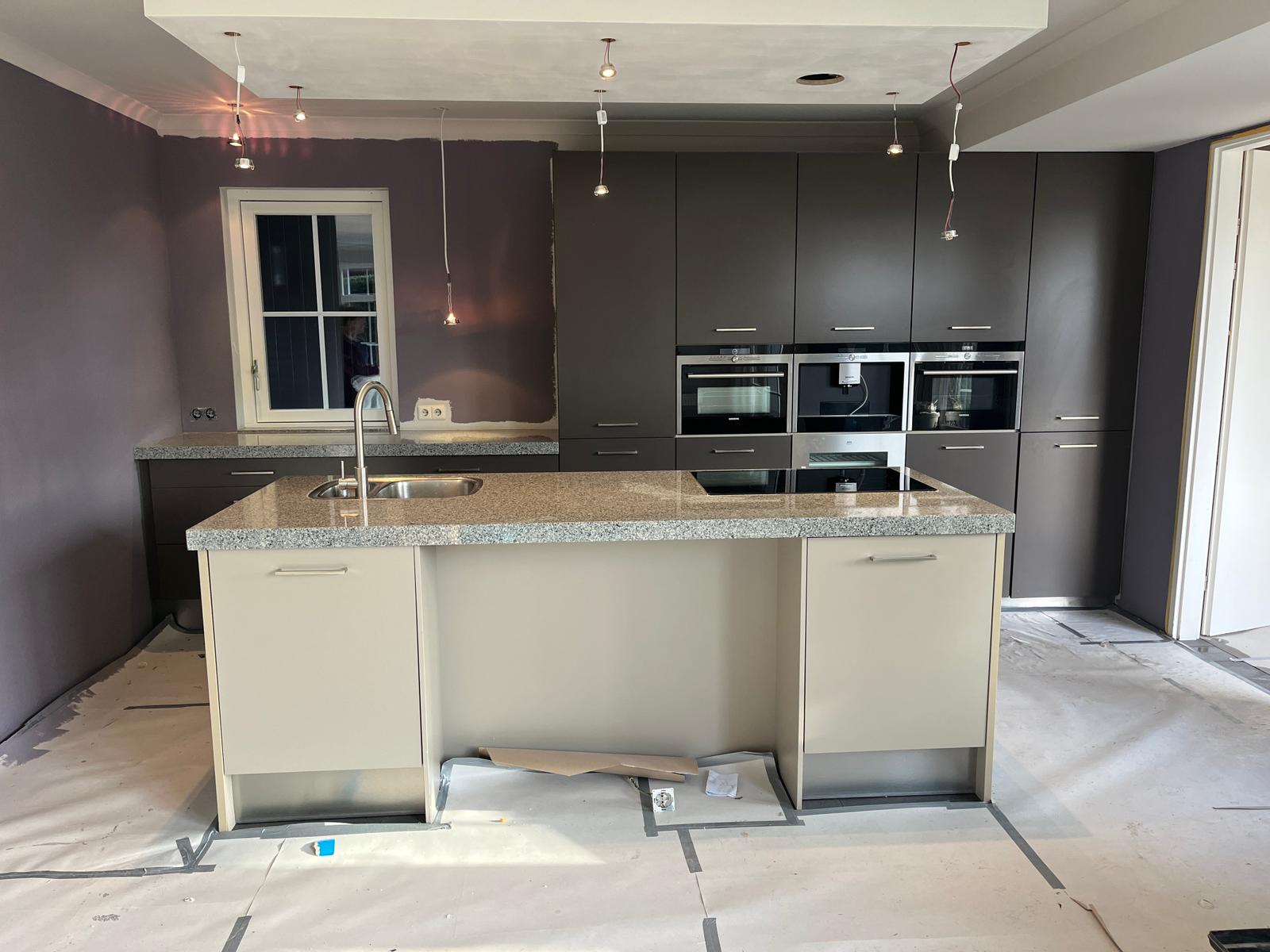 03617 - Moderne eilandkeuken