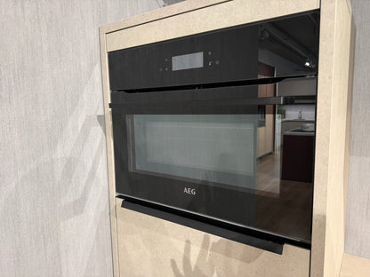 04007 - Kiezelgrijze schiereiland keuken