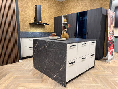 04015 - Eilandkeuken
