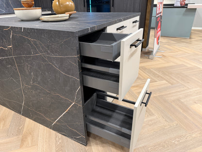 04015 - Eilandkeuken