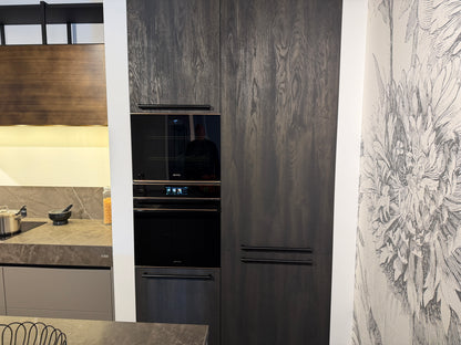 03751 - Moderne eilandkeuken met tafel
