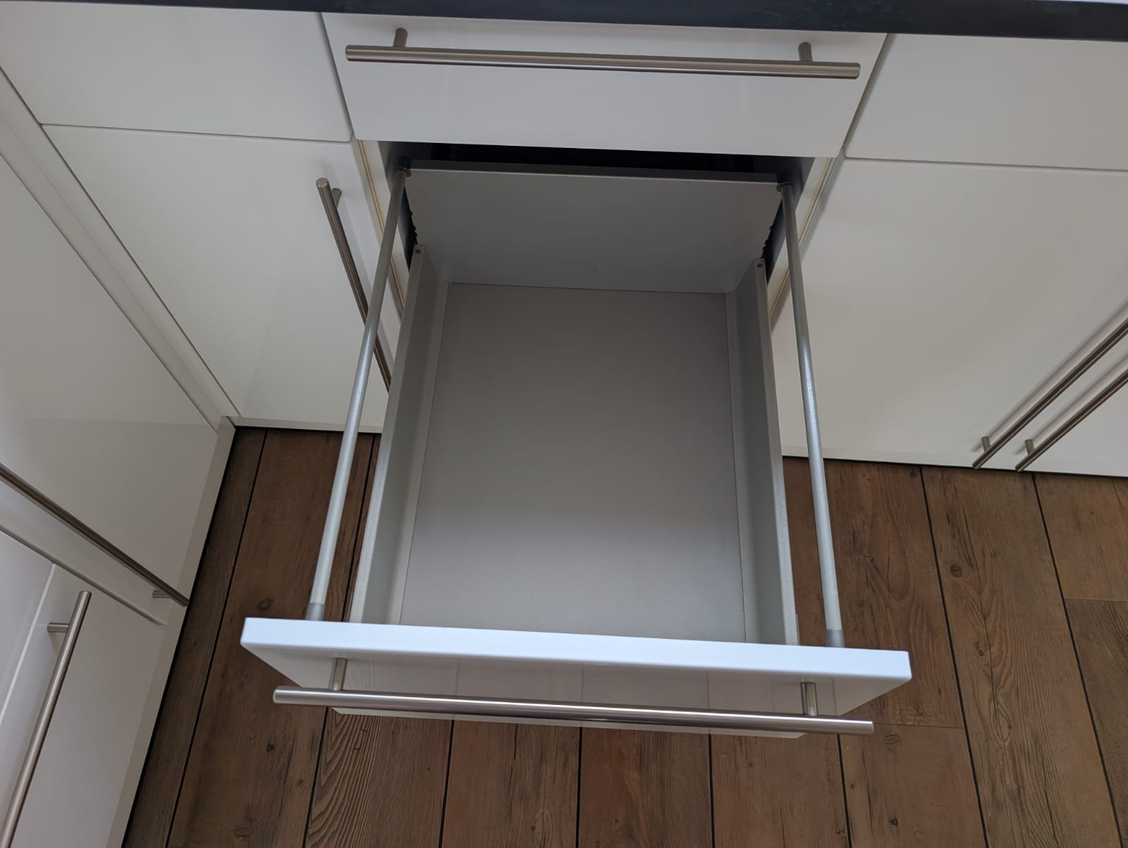 03068 - Witte hoekkeuken