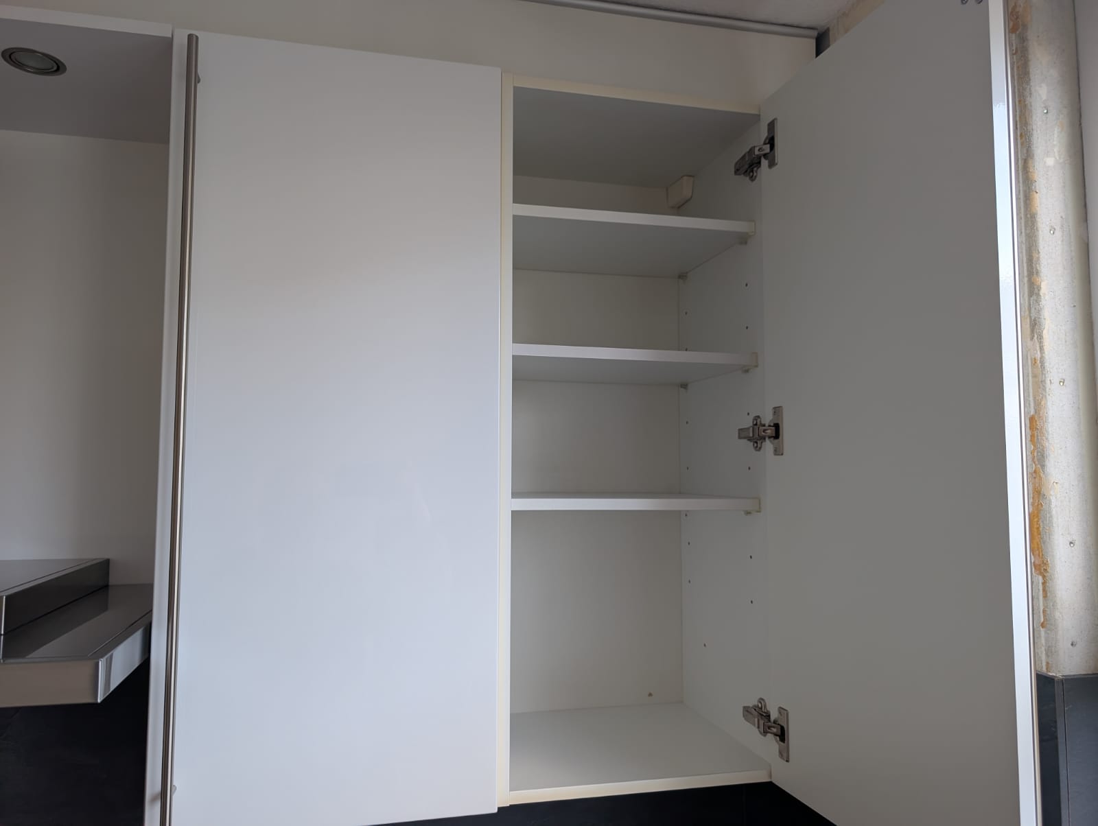 03068 - Witte hoekkeuken