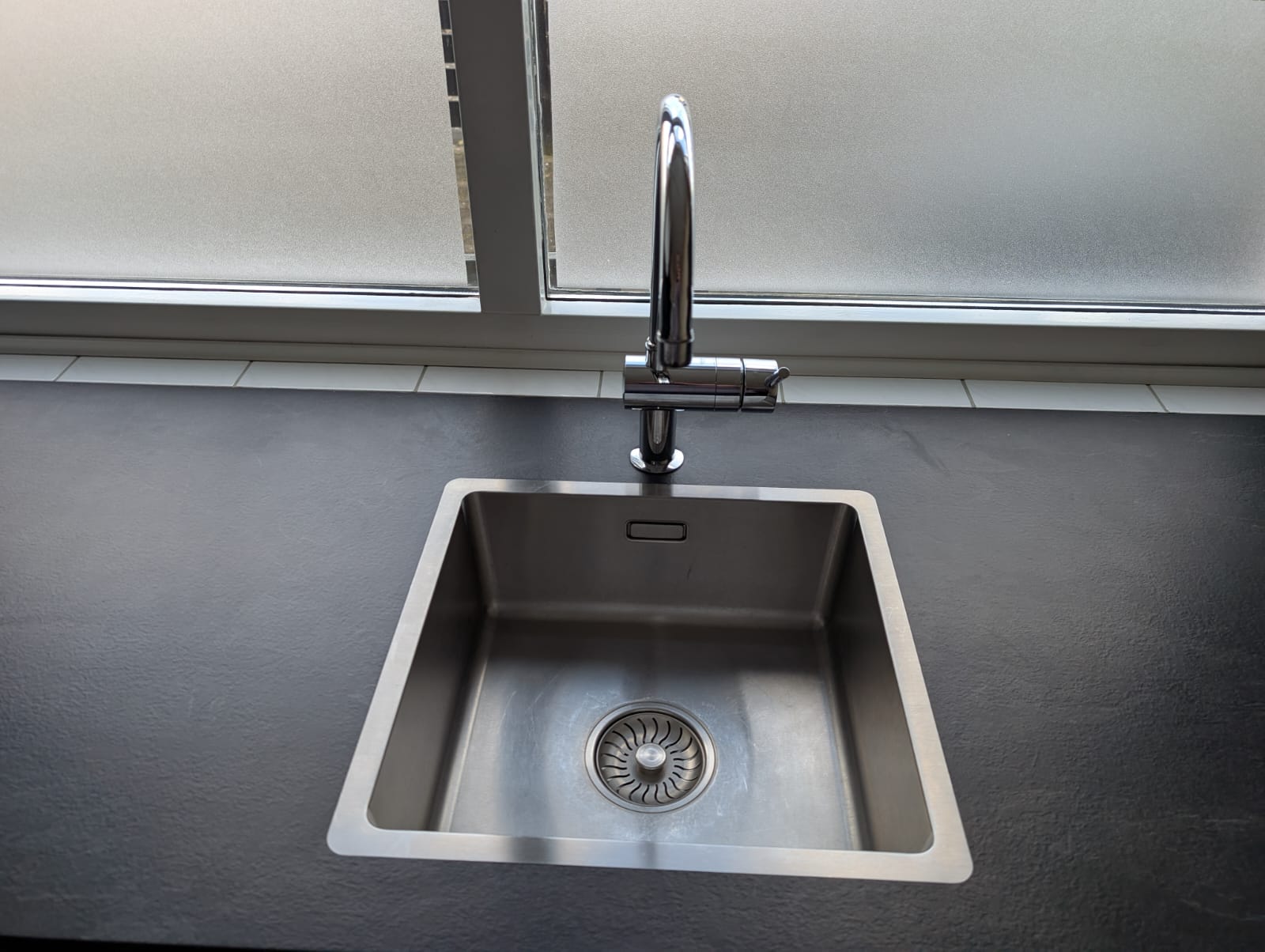 03068 - Witte hoekkeuken