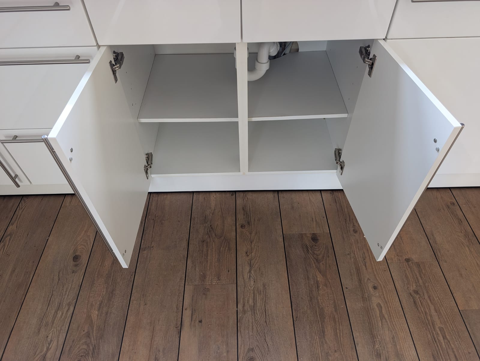 03068 - Witte hoekkeuken