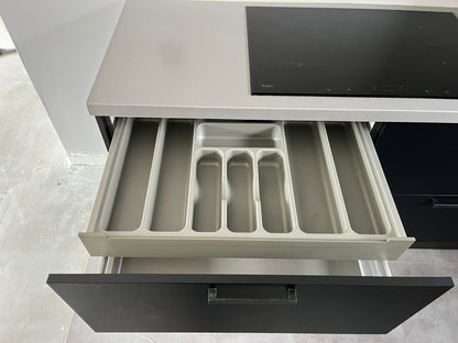 02904 - Mat zwarte parallel keuken