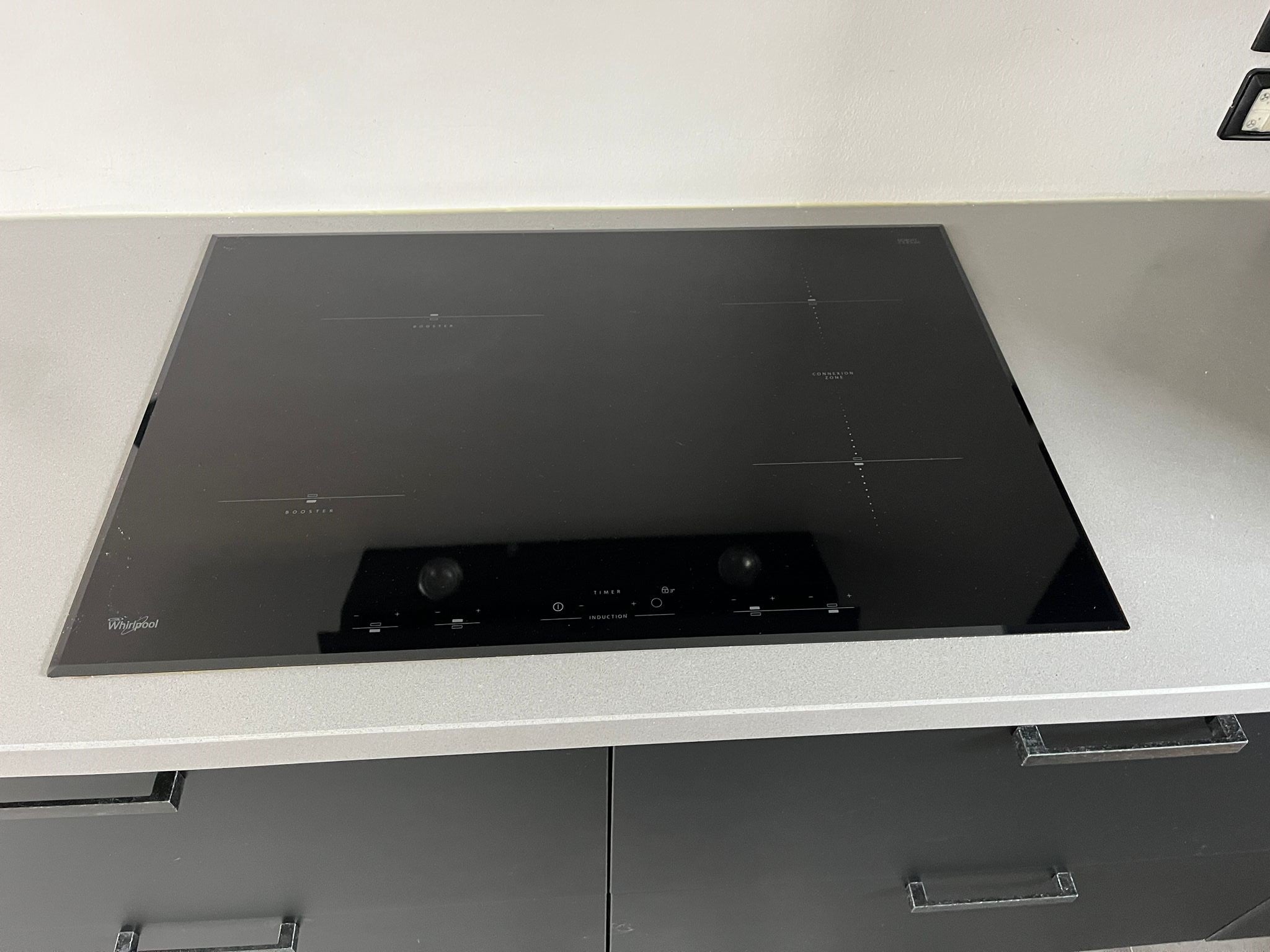 02904 - Mat zwarte parallel keuken