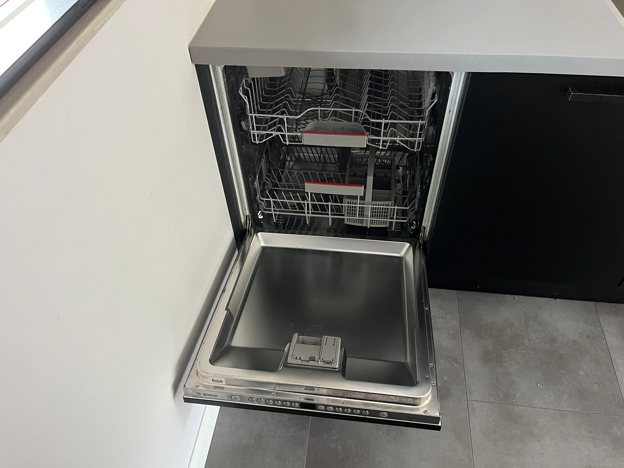 02904 - Mat zwarte parallel keuken