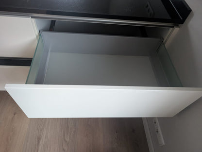 03367 - Witte greeploze keuken