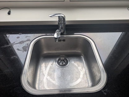 03367 - Witte greeploze keuken