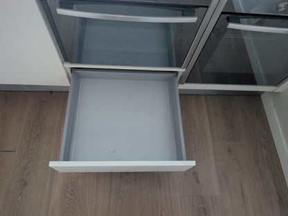 03367 - Witte greeploze keuken