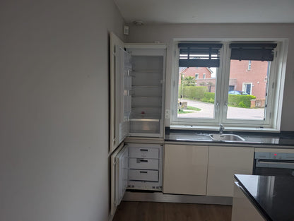 03367 - Witte greeploze keuken