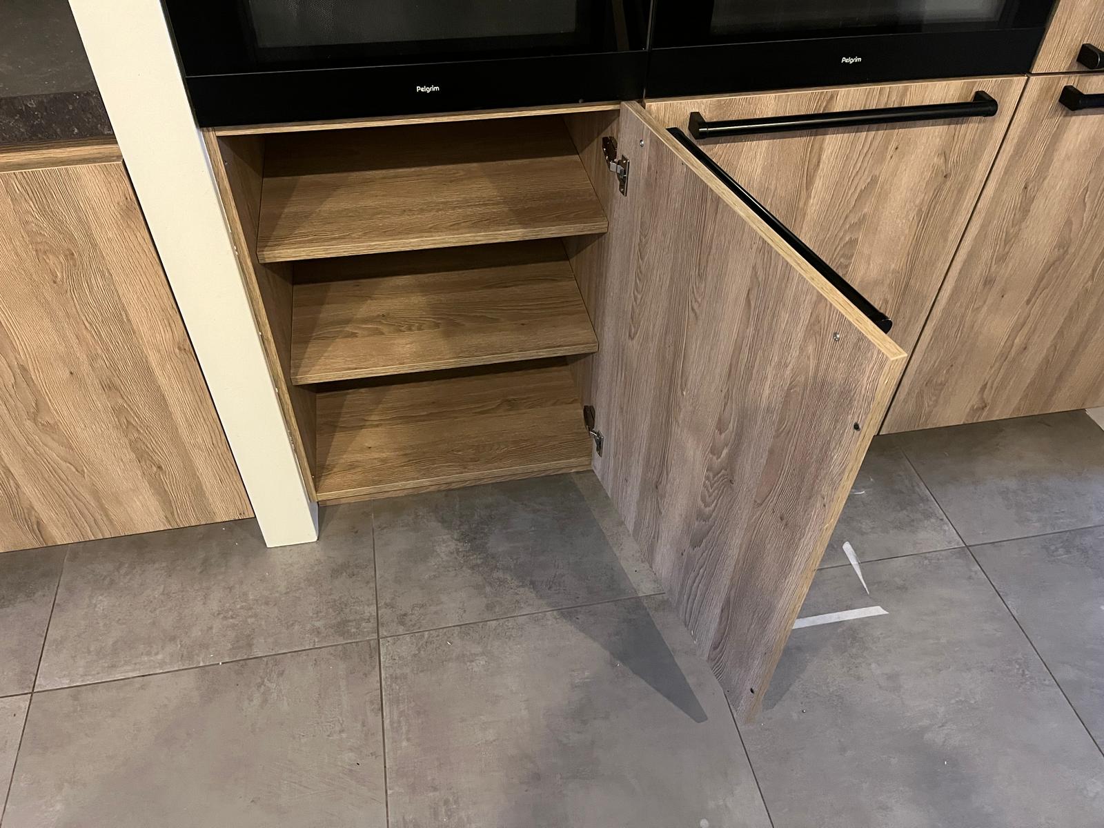 03204 - Bardolino rechte keuken