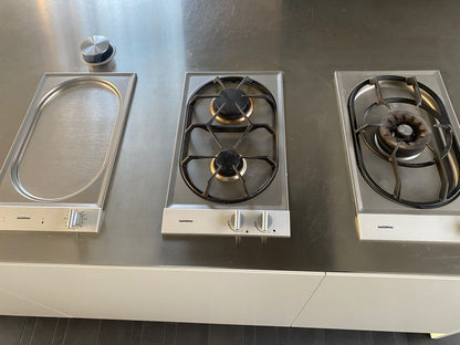 03381 - Hoogglans witte eilandkeuken