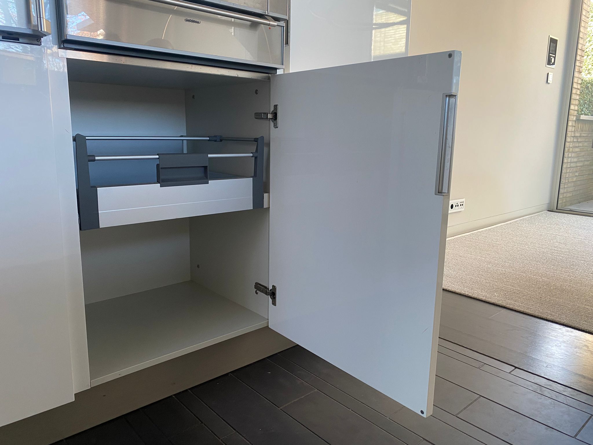 03381 - Hoogglans witte eilandkeuken