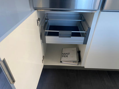 03381 - Hoogglans witte eilandkeuken