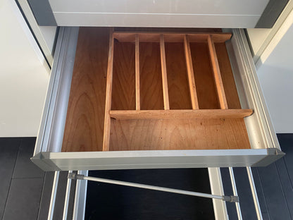 03381 - Hoogglans witte eilandkeuken