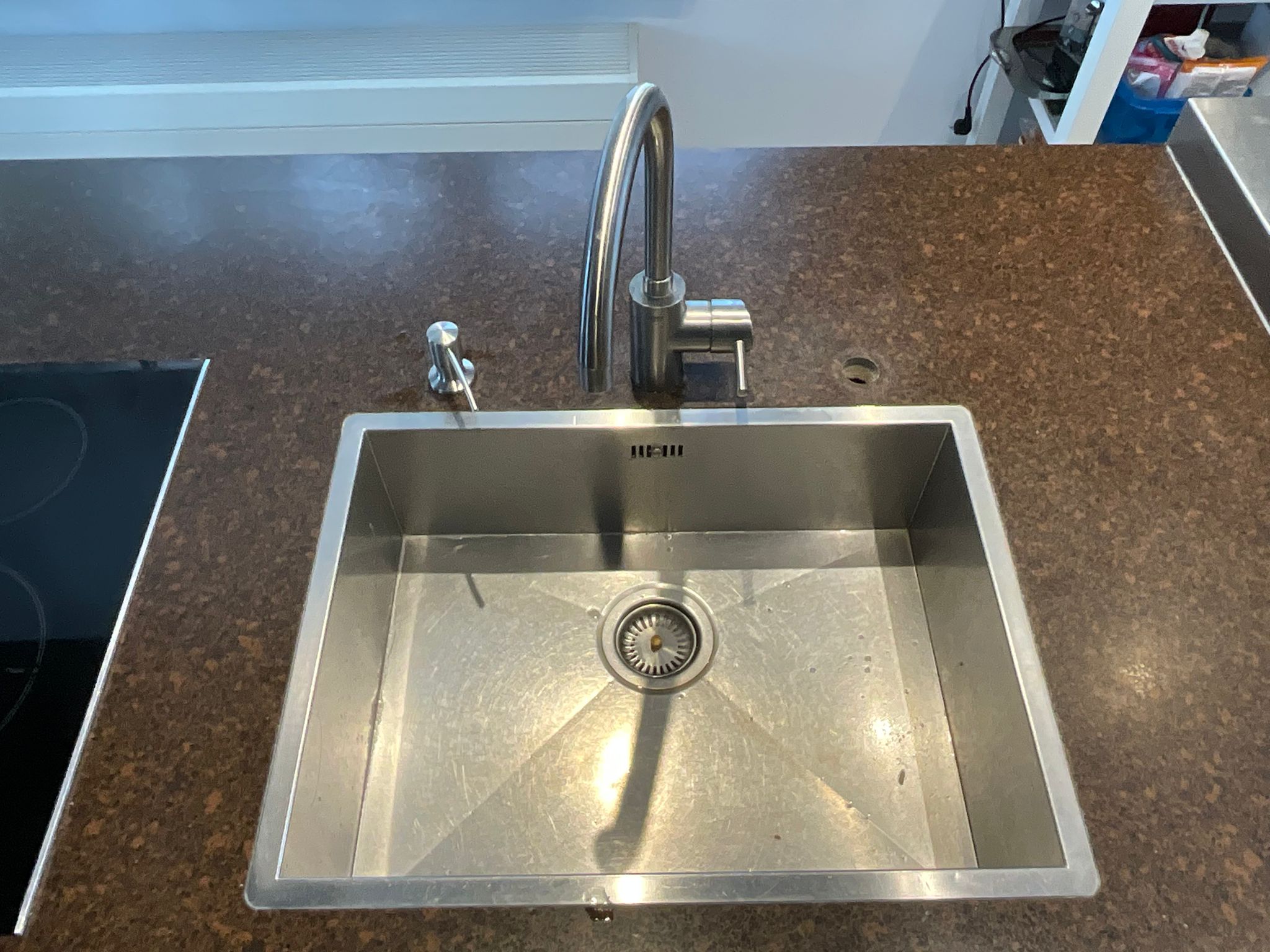 03379 - Greeploze eilandkeuken