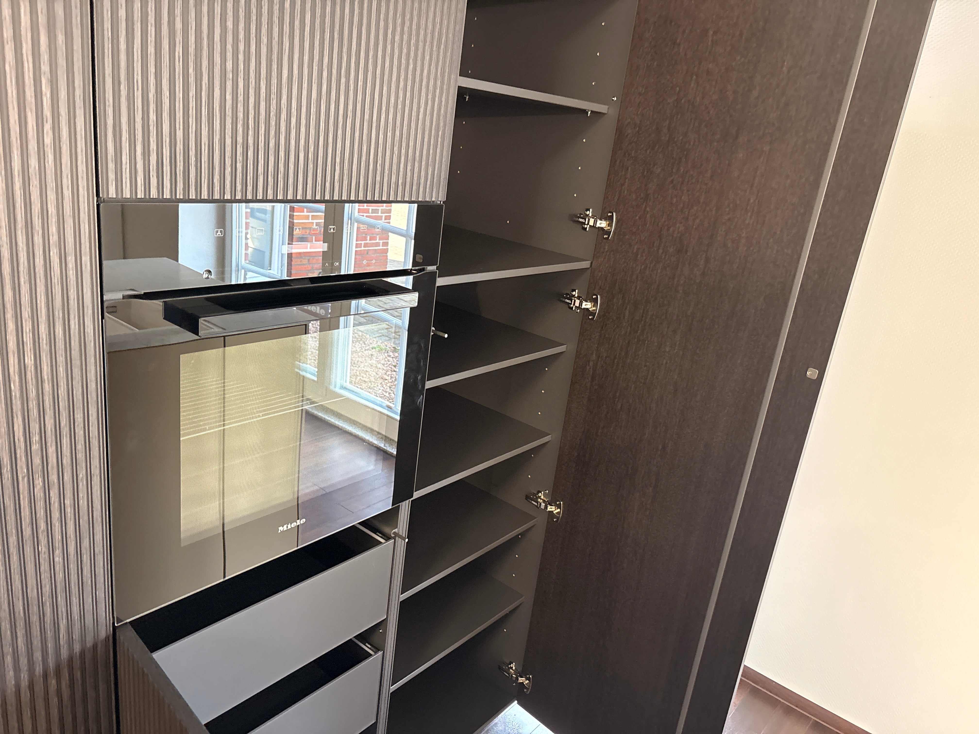 04547 - Moderne eilandkeuken
