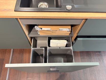 04551 - Eilandkeuken met bar blad