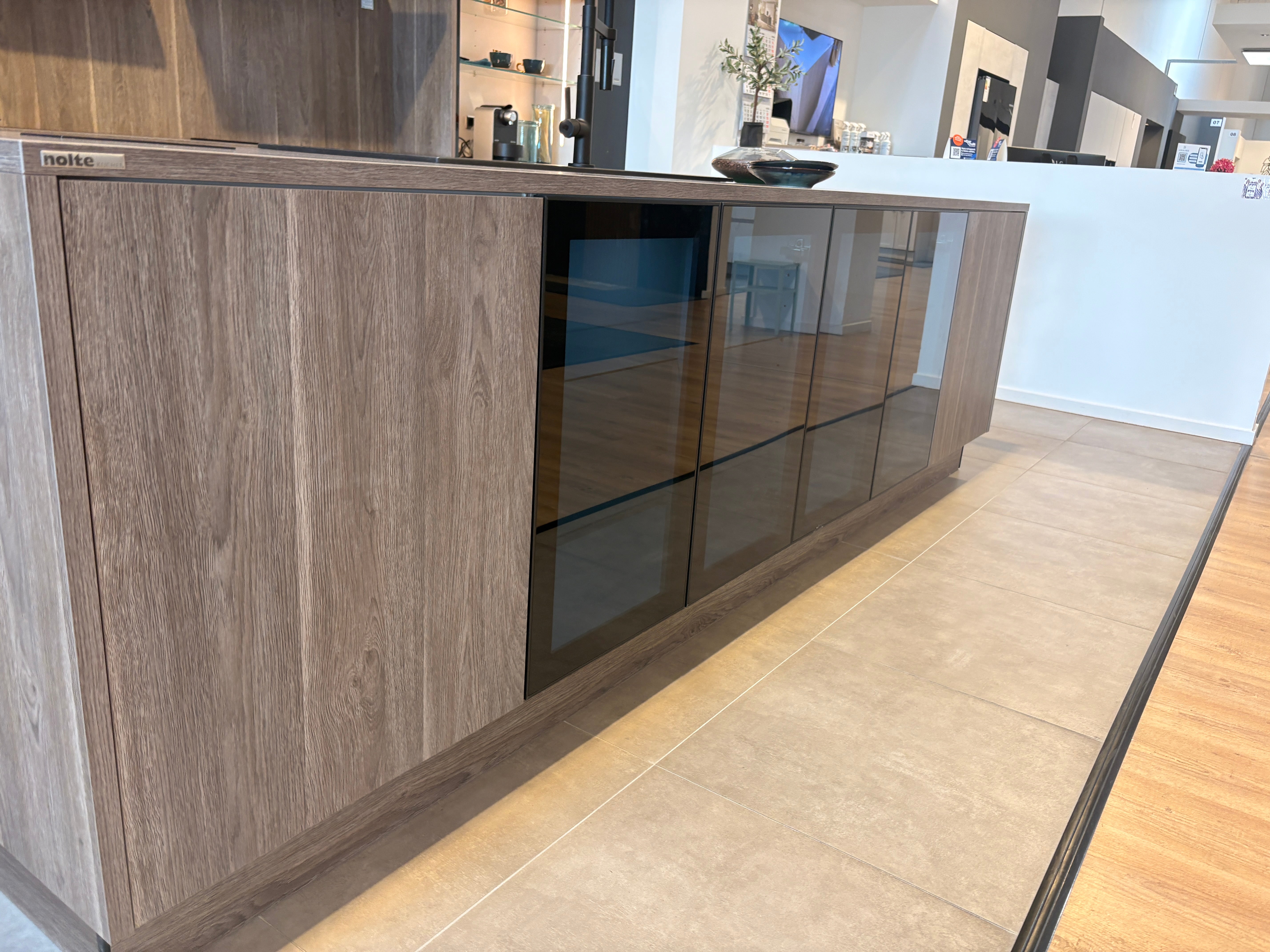 02440 - Nolte houtdecor eilandkeuken