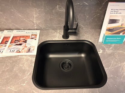 04533 - Nolte soft lack blackgreen keuken