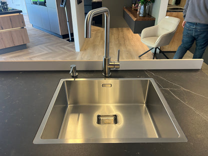 04589 - Moderne U-keuken