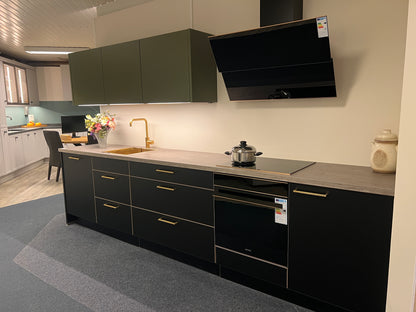 04593 - Nolte flair keuken met Smeg apparatuur