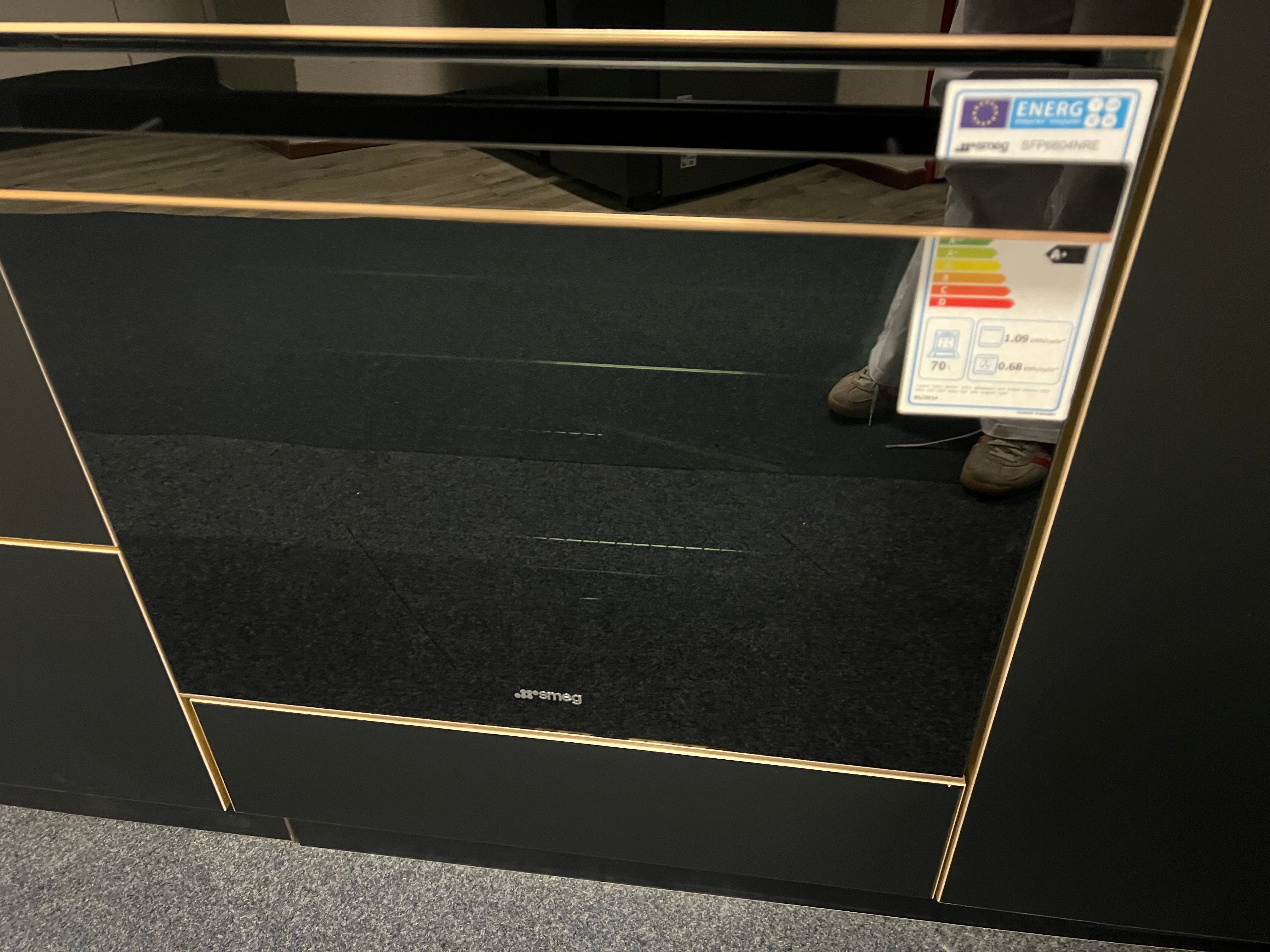 04593 - Nolte flair keuken met Smeg apparatuur