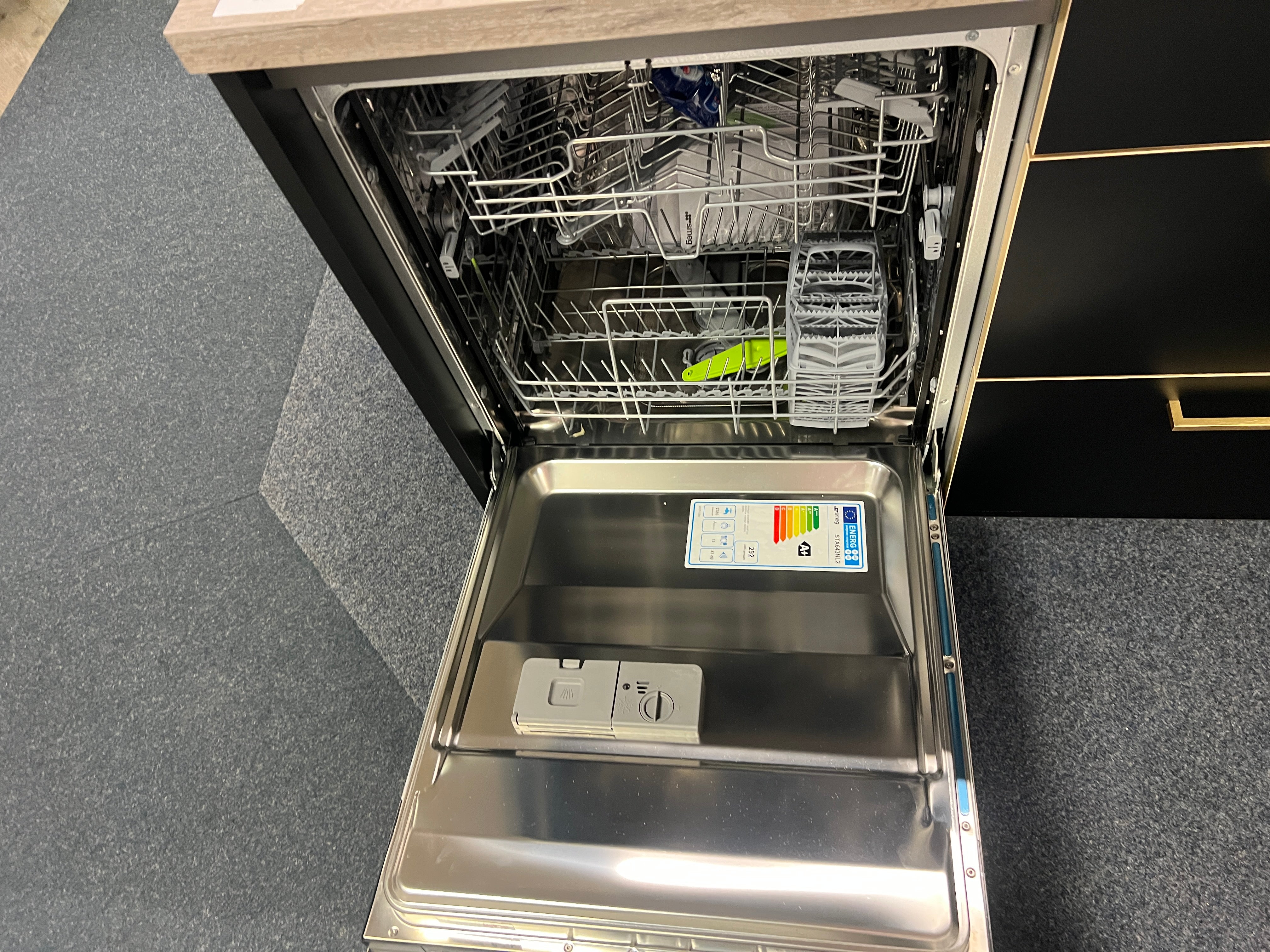 04593 - Nolte flair keuken met Smeg apparatuur