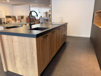 04653 - Modern/landelijke eillandkeuken