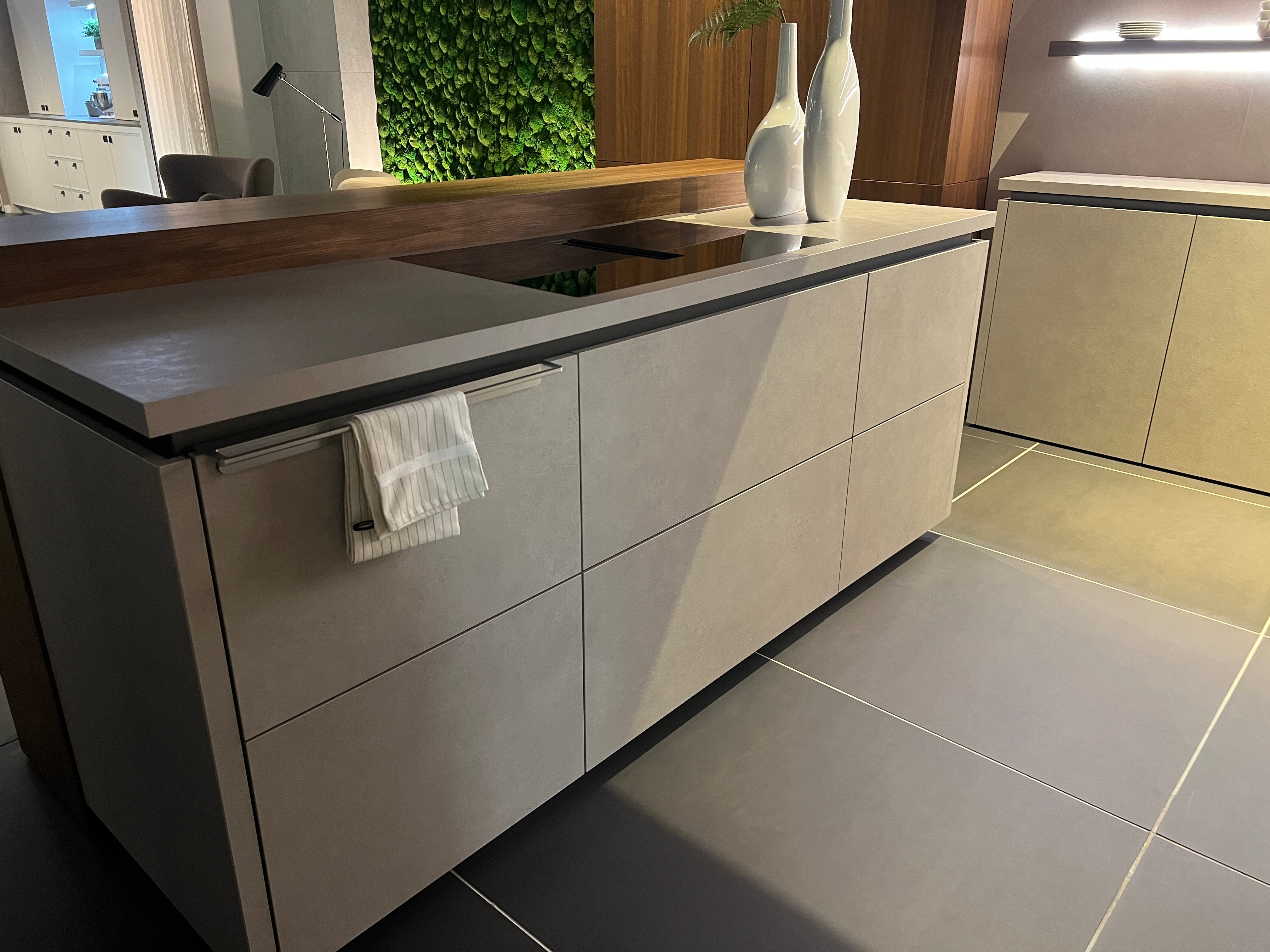 04731 - Luxe keuken met dubbel eiland